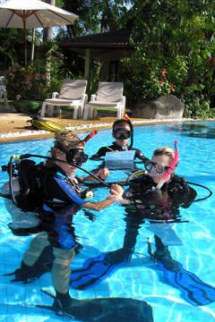 PADI IDC Buddy Breathing