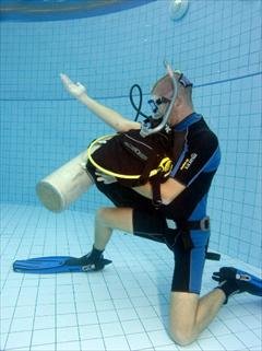 
	PADI IDC Divemaster Skill Circuit Scuba Unit Removal and Replacement underwater
